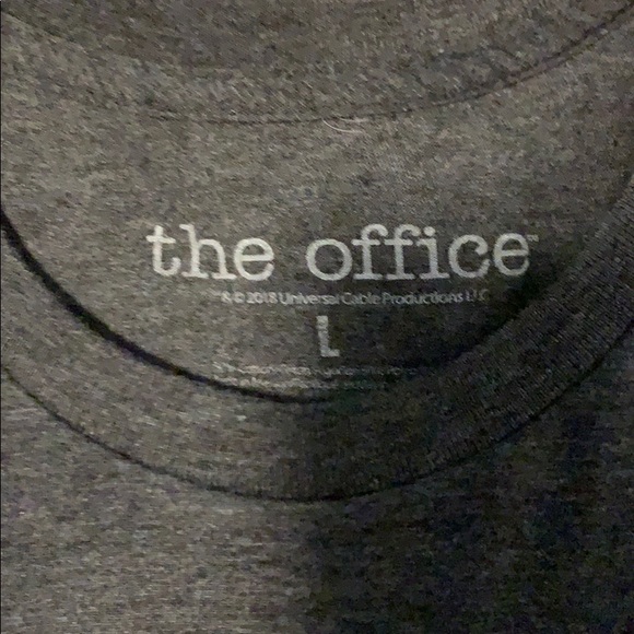 Dunder Mifflin T-shirt - Men’s L - Picture 3 of 3